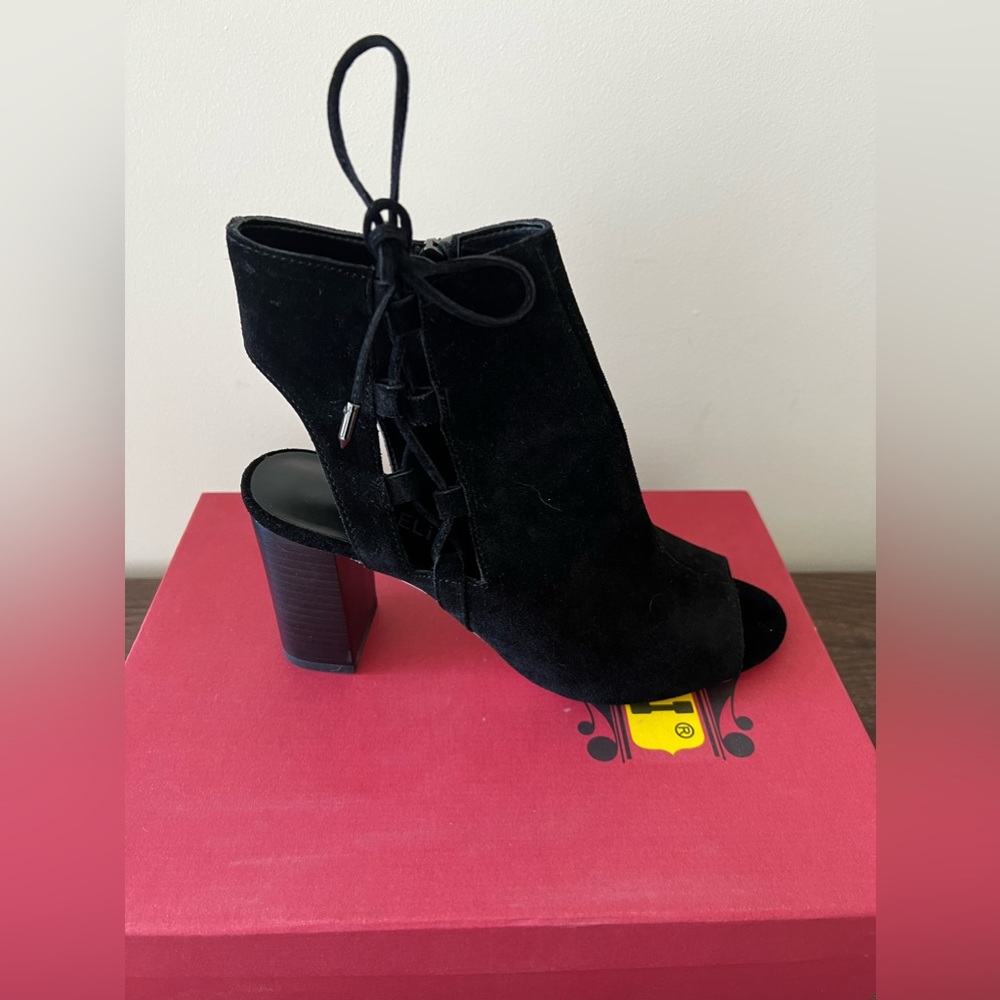 Like new Vaneli shoes. Worn once.